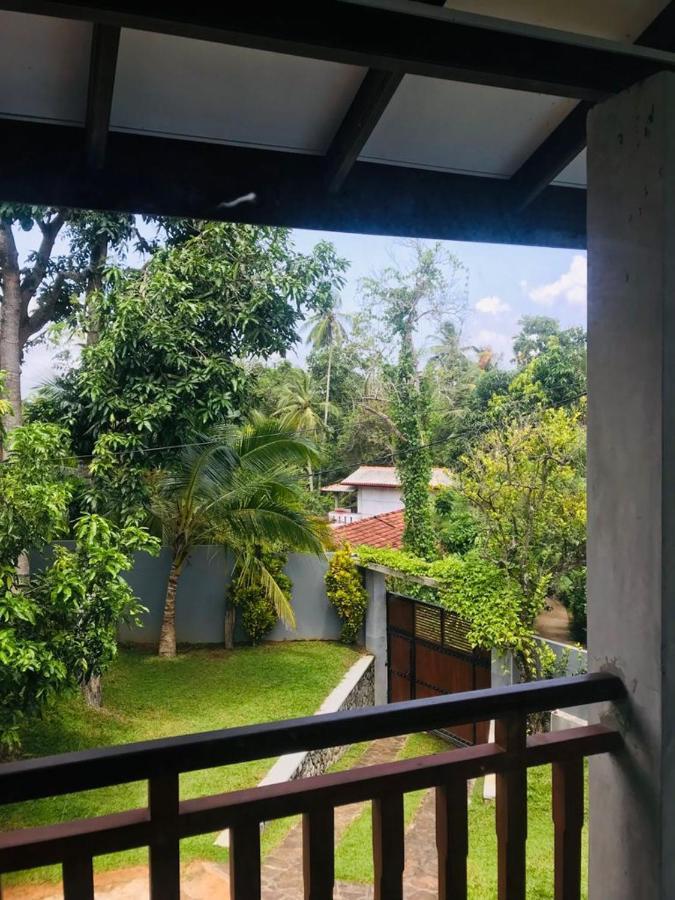 Villa Blue Water Family Hikkaduwa