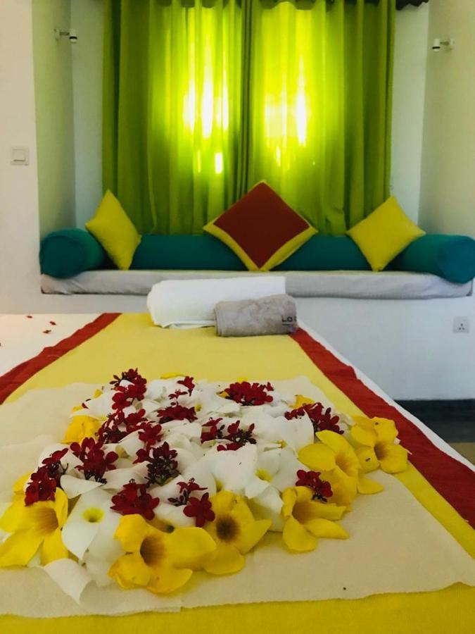 Blue Water Family Villa Hikkaduwa